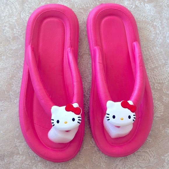 Brand New Hello Kitty Pink Thong Flip Flops Slides Sandals Comfy Cute Fun - Picture 13 of 13